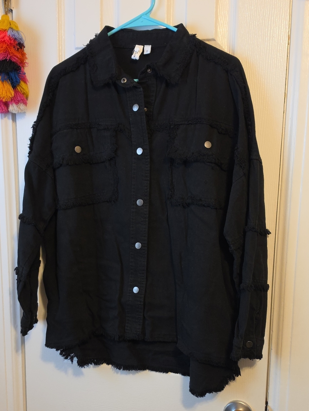 NWOT ELAN Black Distressed Shirt Jacket / SHACKET / ALL YOU NEED IS LOVE 🤍